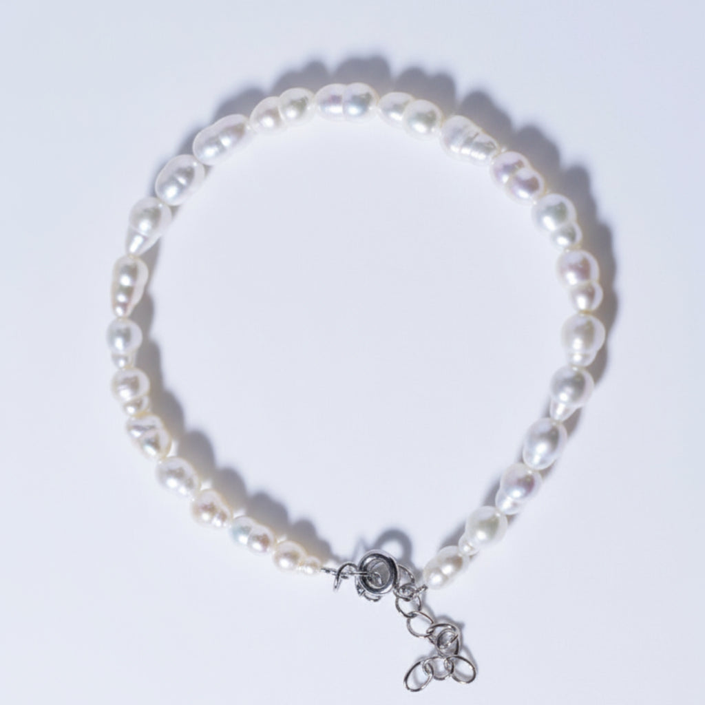 “Baroque Pearl Bracelet”