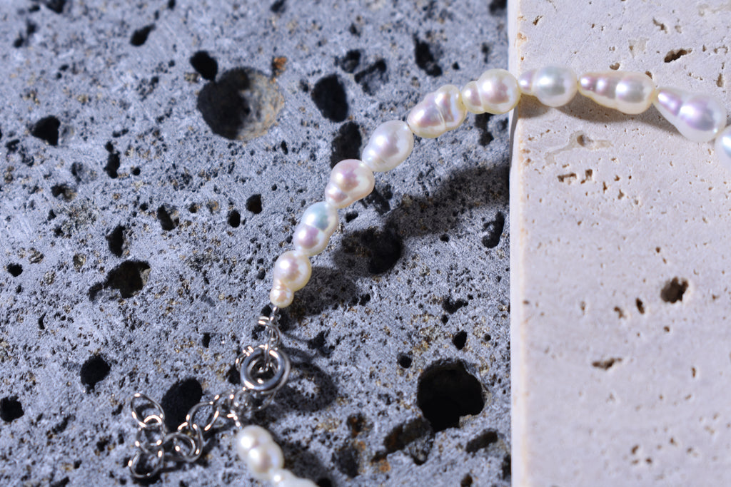 “Baroque Pearl Bracelet”